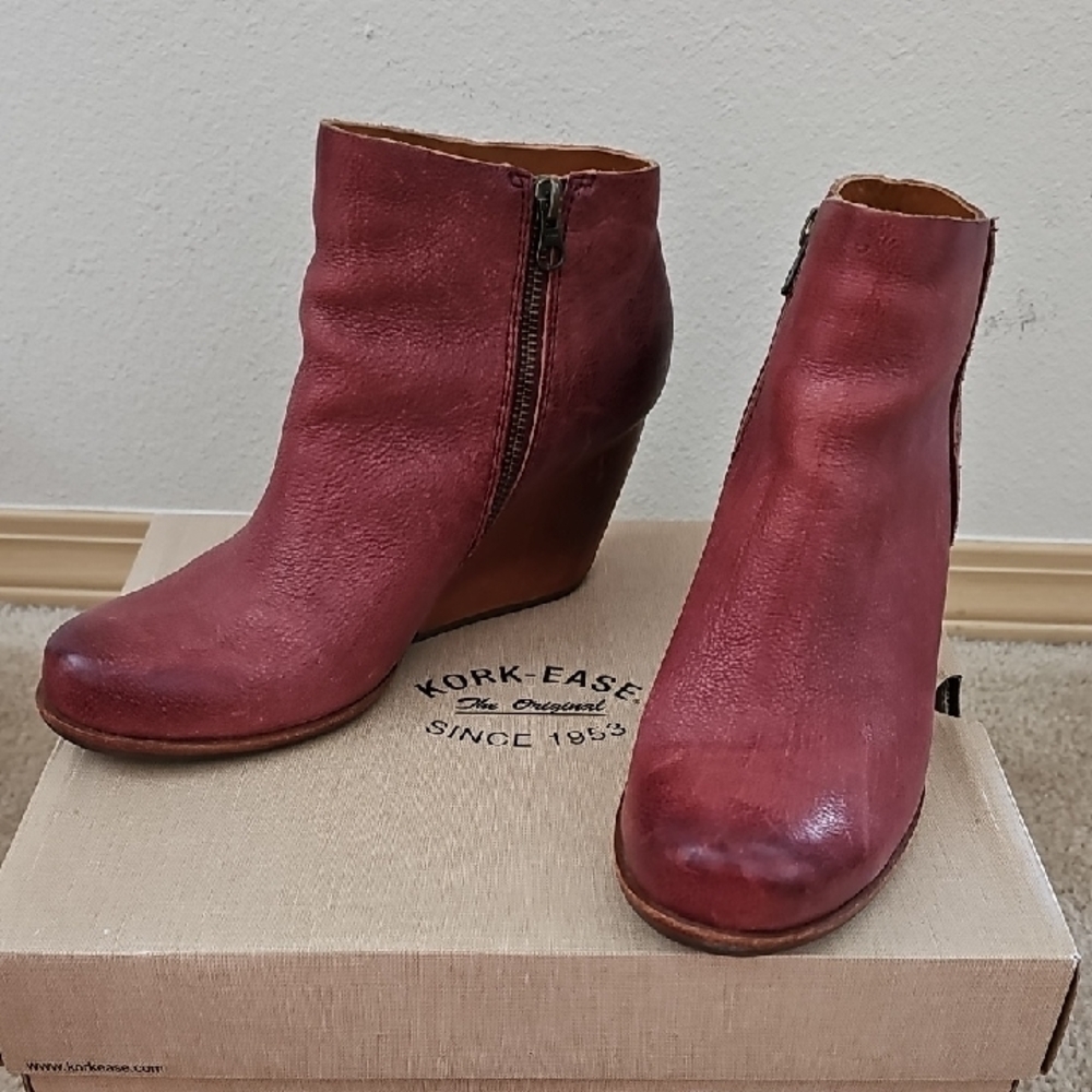 Kork-Ease Women's Burgundy Wedge Boots
